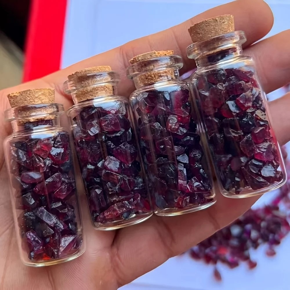 Aquarium Plant Gravel - 天然の未加工ガーネット原石チップ：テラリウム、水槽の砂利、鉢植えの土の上飾り、家の装飾用鉱物石